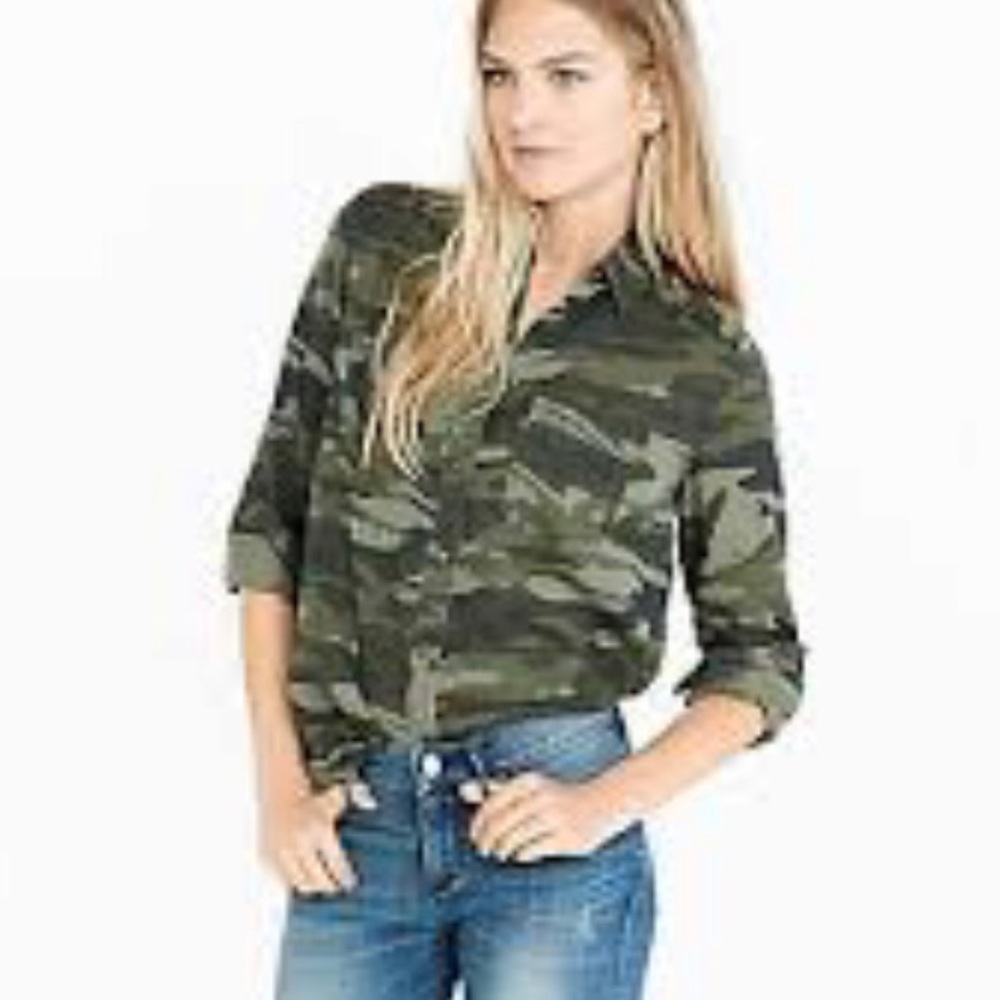 Express Camo button up